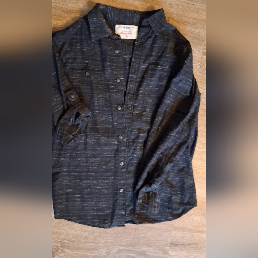 Men"s Urban Pipeline Charcoal Button-Up Shirt